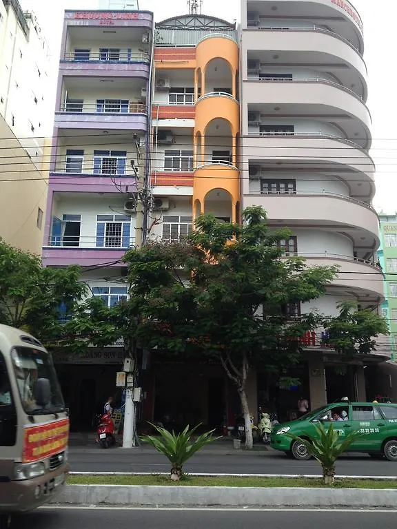 Quan Son Hotel 나트랑