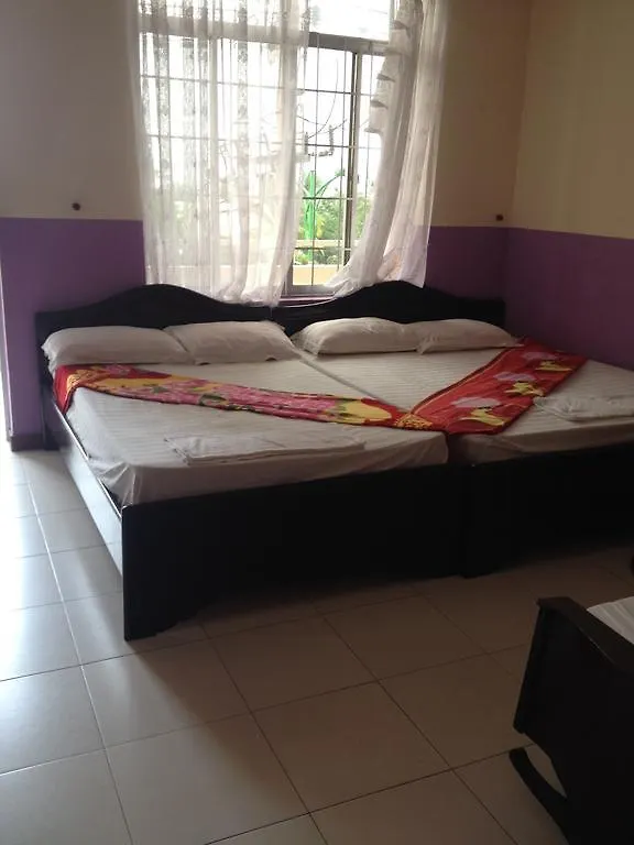 Quan Son Hotel Να Τρανγκ 0*,